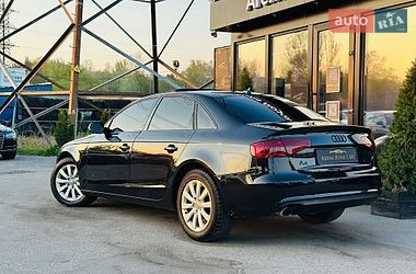 Седан Audi A4 2012 в Харькове