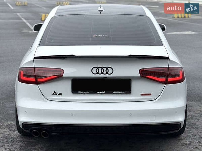 Седан Audi A4 2015 в Хмельницькому