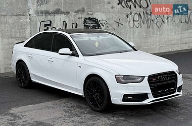 Седан Audi A4 2015 в Хмельницькому