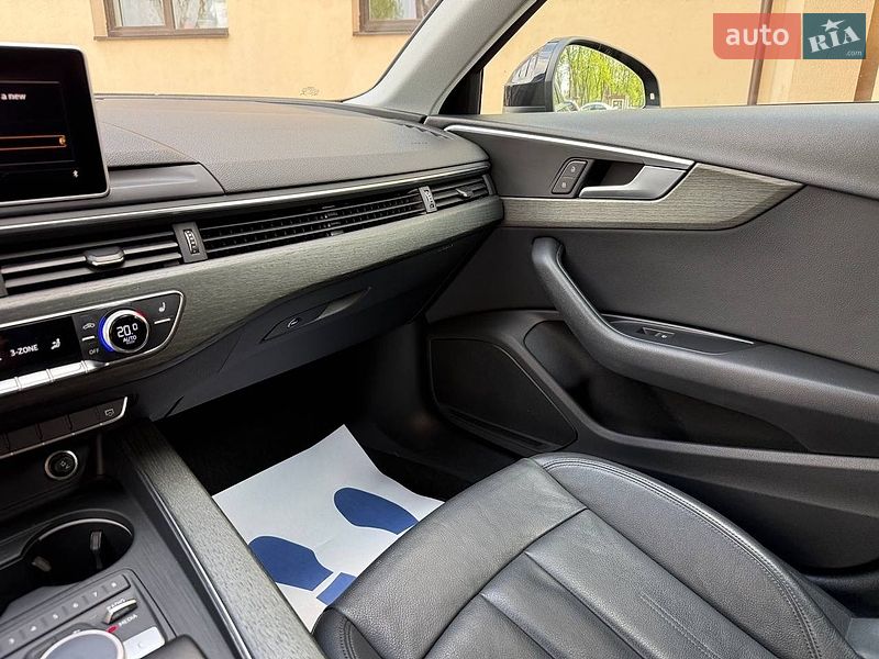Седан Audi A4 2018 в Стрые