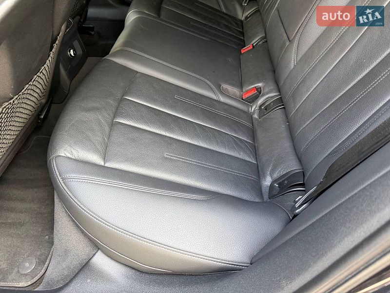 Седан Audi A4 2018 в Стрые
