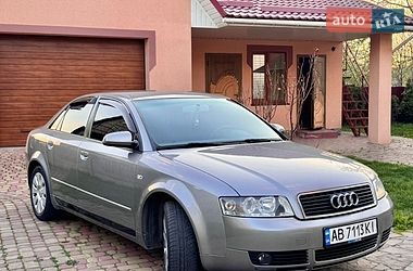 Седан Audi A4 2004 в Калиновке