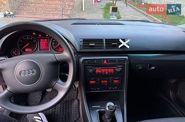 Седан Audi A4 2004 в Калиновке
