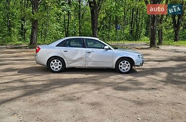 Седан Audi A4 2004 в Києві