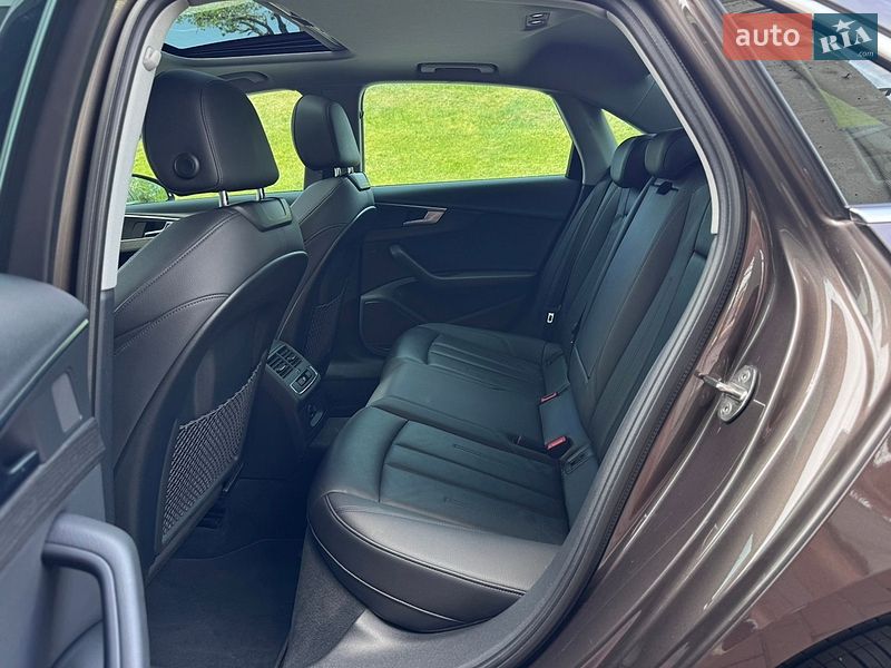 Седан Audi A4 2018 в Києві