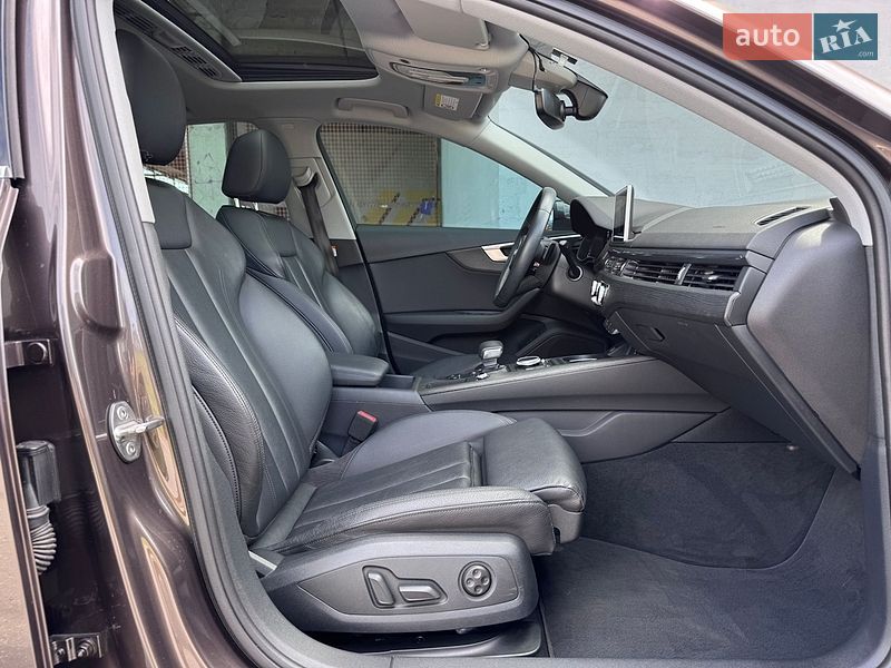 Седан Audi A4 2018 в Києві