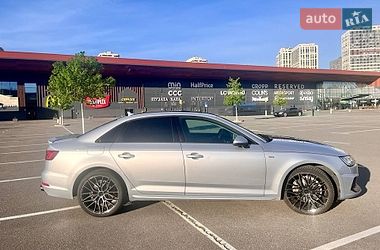 Седан Audi A4 2018 в Киеве