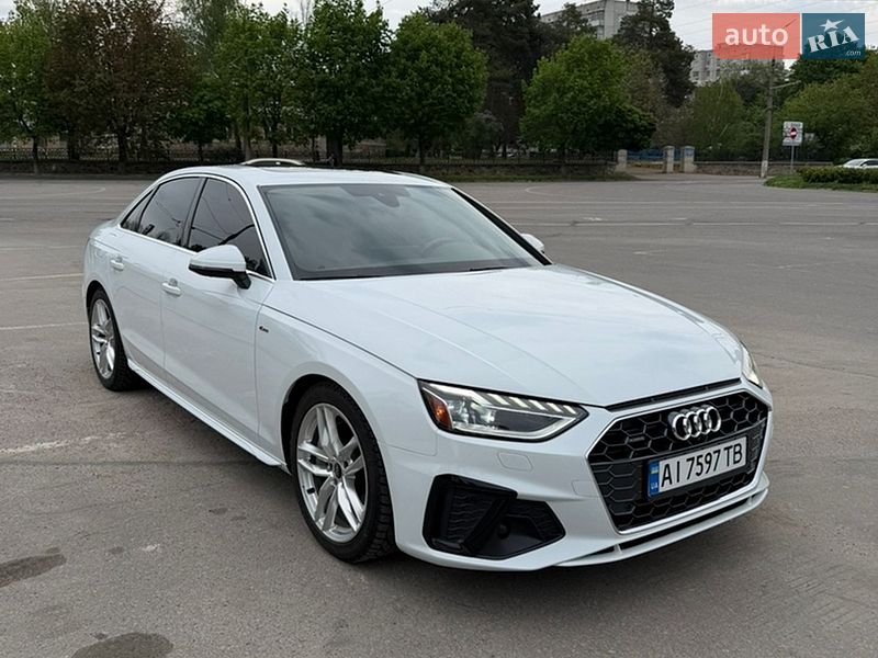 Седан Audi A4 2022 в Киеве