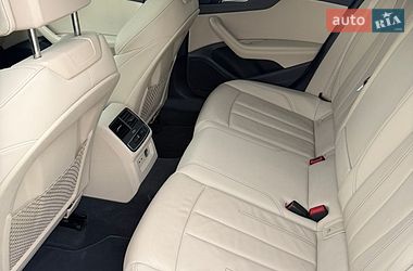 Седан Audi A4 2022 в Киеве