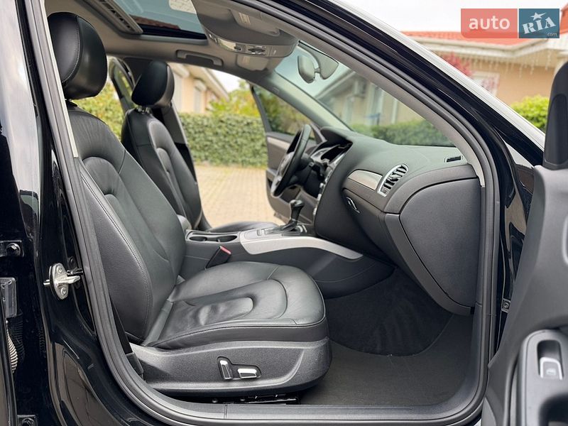 Седан Audi A4 2012 в Одессе