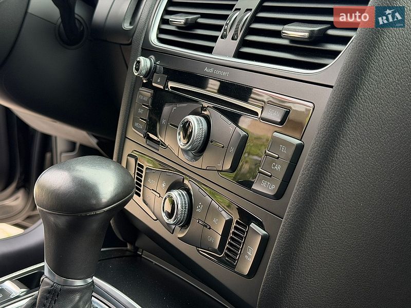 Седан Audi A4 2012 в Одессе