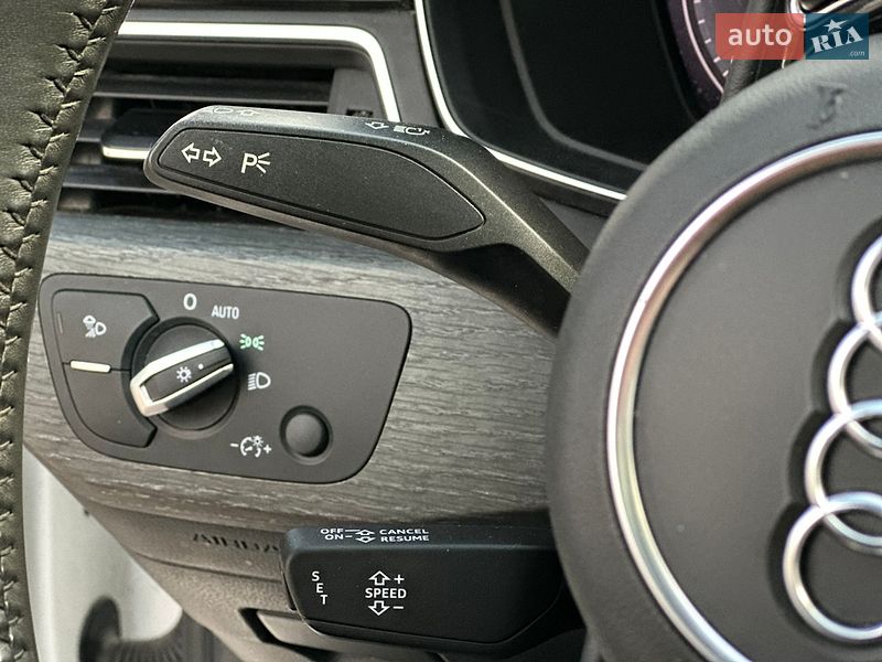 Седан Audi A4 2020 в Киеве