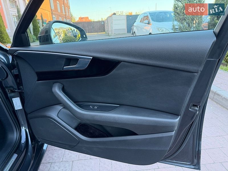 Универсал Audi A4 2016 в Стрые