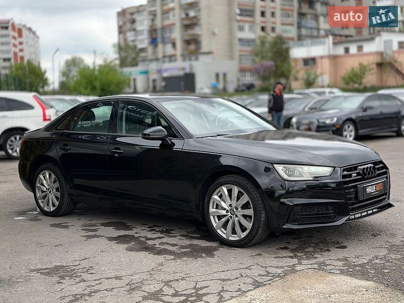 Седан Audi A4 2015 в Шептицькому