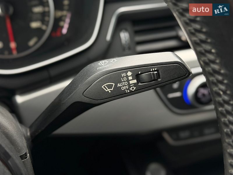Седан Audi A4 2015 в Шептицькому