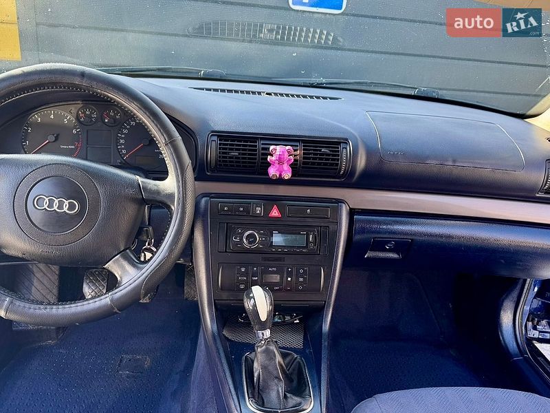 Седан Audi A4 2000 в Києві