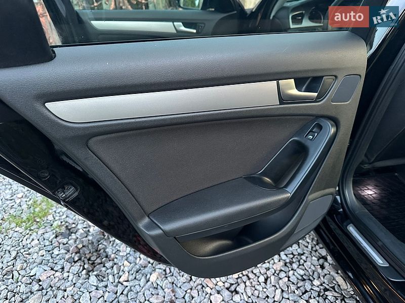 Универсал Audi A4 2011 в Львове