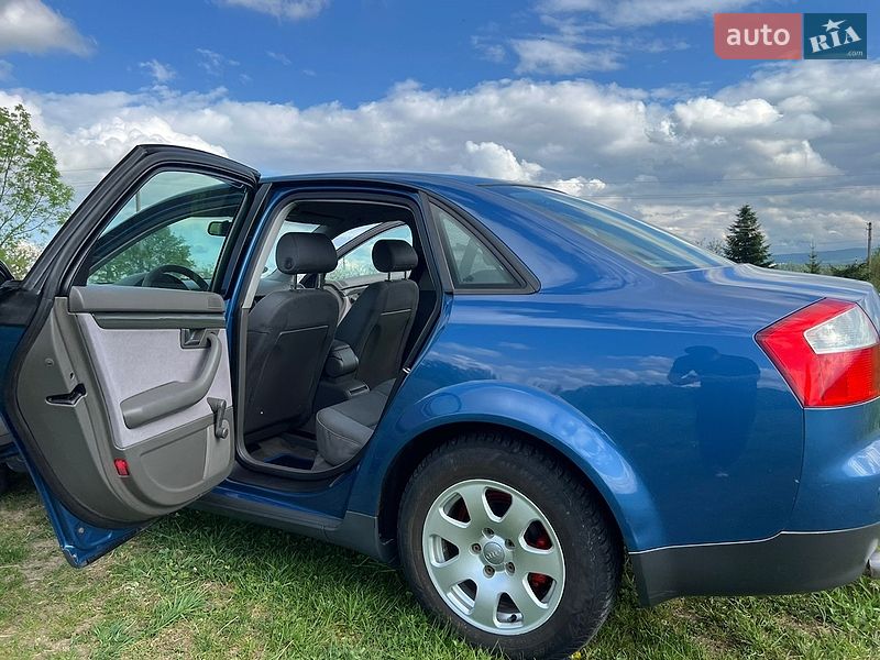 Седан Audi A4 2001 в Дрогобыче