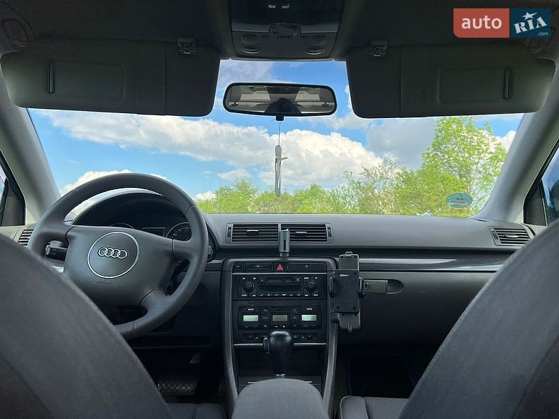 Седан Audi A4 2001 в Дрогобыче