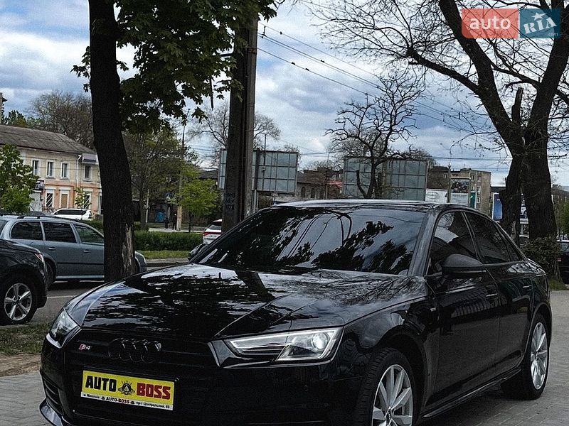 Седан Audi A4 2017 в Николаеве