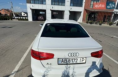 Седан Audi A4 2015 в Виннице