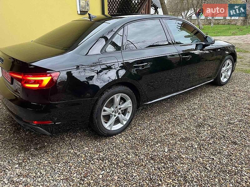 Седан Audi A4 2018 в Косові