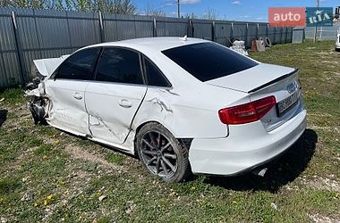 Седан Audi A4 2013 в Тернополе