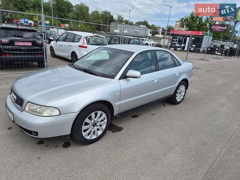 Седан Audi A4 1999 в Полтаве
