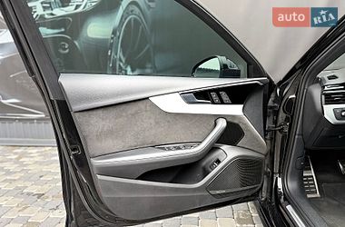Седан Audi A4 2020 в Львові
