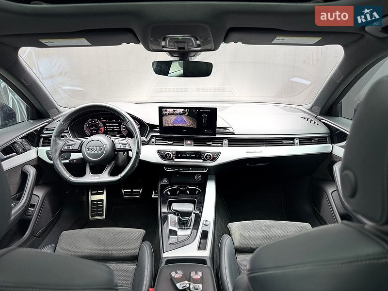 Седан Audi A4 2020 в Львові