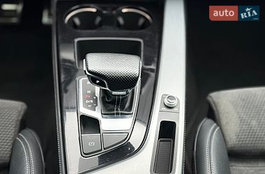 Седан Audi A4 2020 в Львові