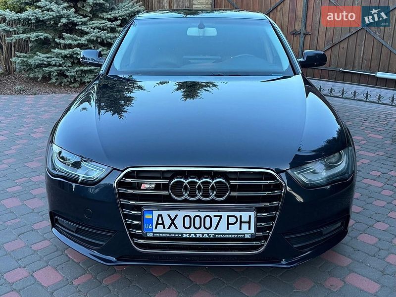 Седан Audi A4 2012 в Харькове