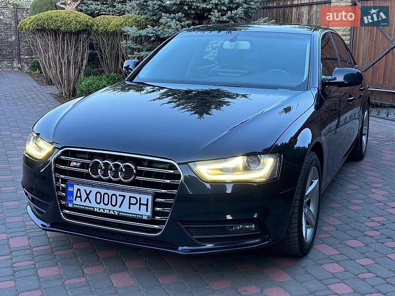 Седан Audi A4 2012 в Харькове