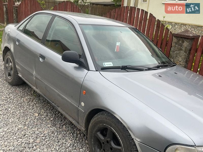 Седан Audi A4 1996 в Дрогобичі