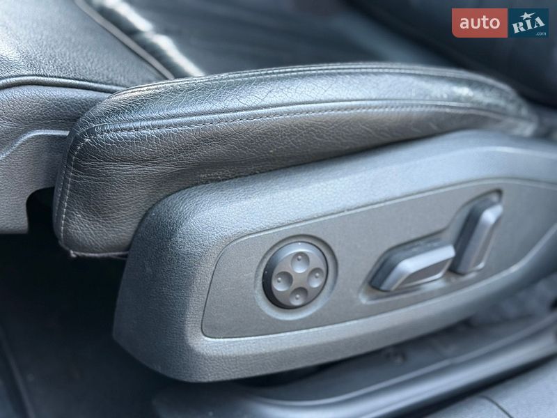 Седан Audi A4 2016 в Дніпрі