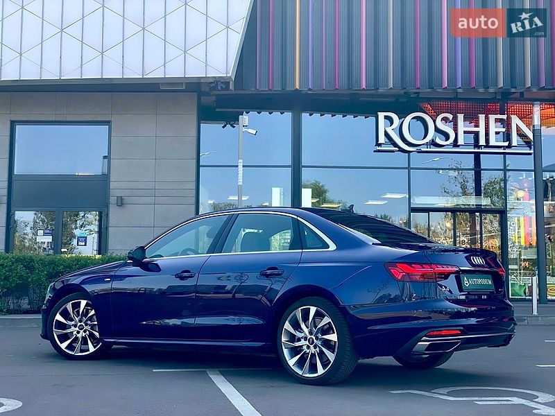 Седан Audi A4 2020 в Киеве