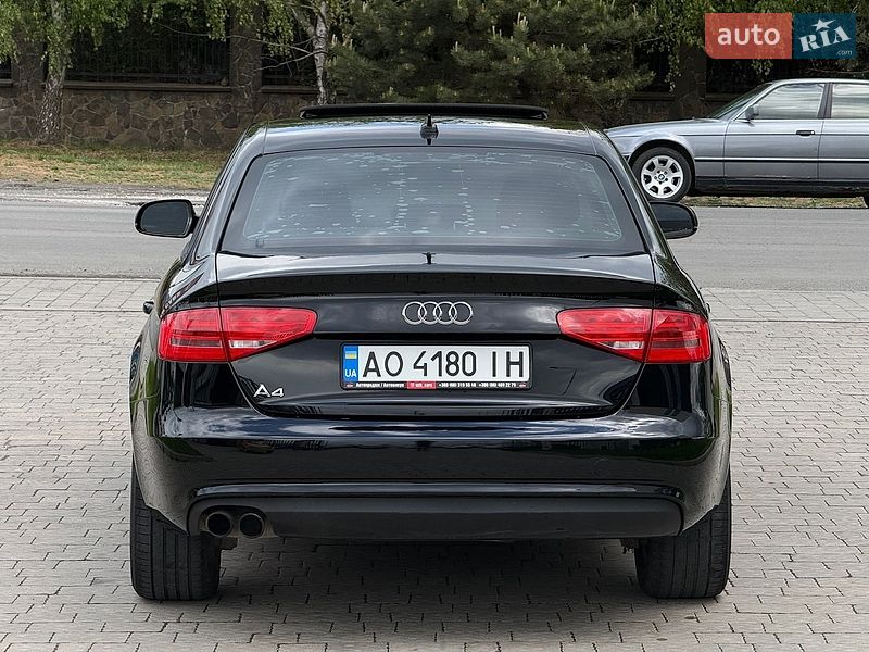 Седан Audi A4 2014 в Ужгороде