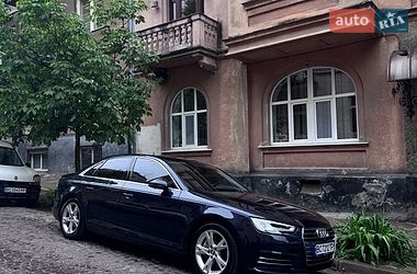 Седан Audi A4 2018 в Львове