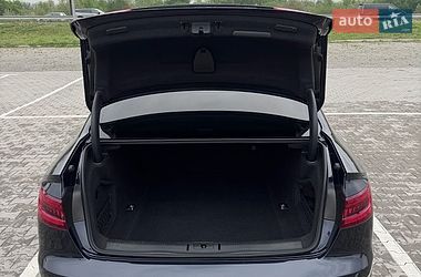 Седан Audi A4 2018 в Львове