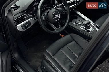 Седан Audi A4 2018 в Львове