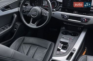 Седан Audi A4 2018 в Львове