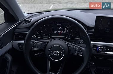 Седан Audi A4 2018 в Львове