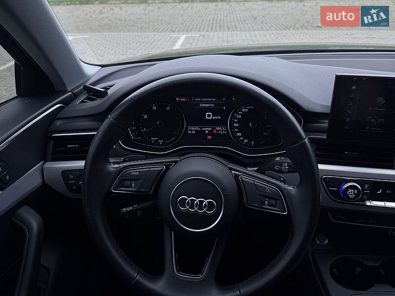 Седан Audi A4 2018 в Львове