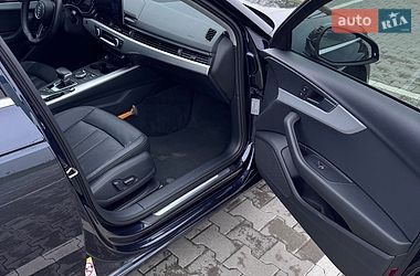 Седан Audi A4 2018 в Львове