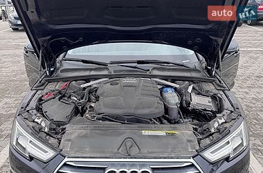Седан Audi A4 2018 в Львове
