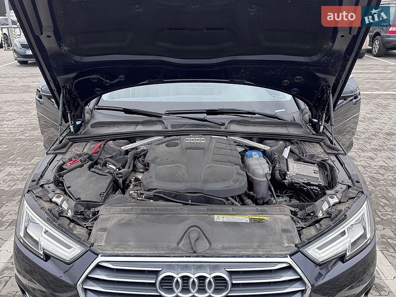 Седан Audi A4 2018 в Львове