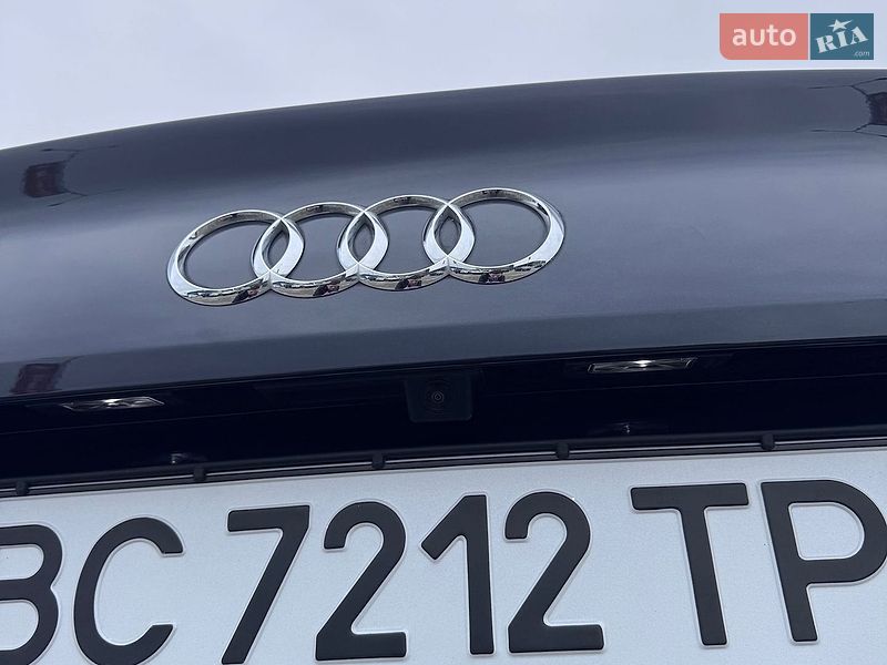 Седан Audi A4 2018 в Львове