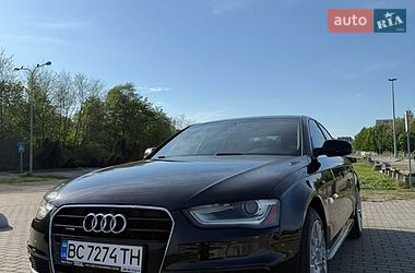 Седан Audi A4 2015 в Львове