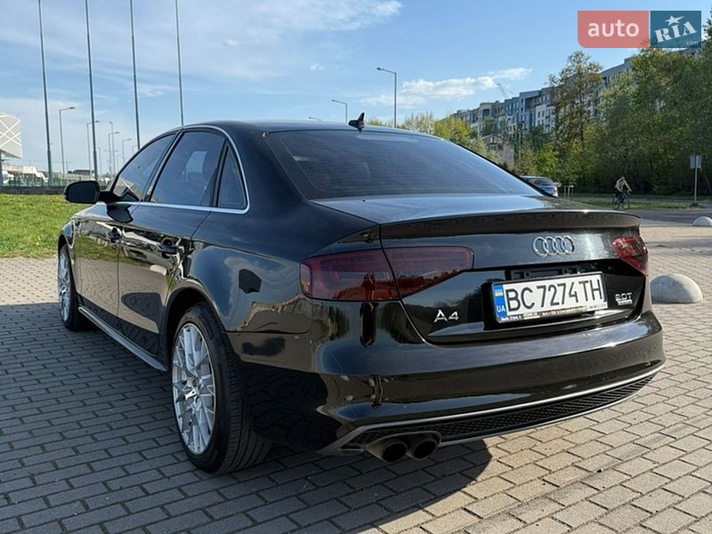 Седан Audi A4 2015 в Львове