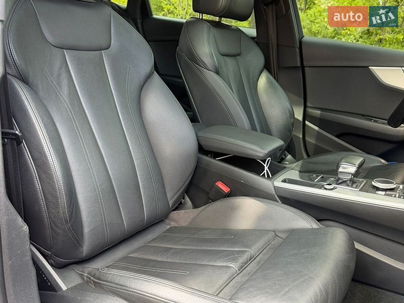 Седан Audi A4 2016 в Харькове
